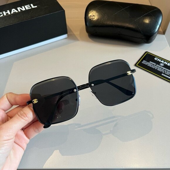 Fashion Chanel Sunglasses - Picture 1 of 8